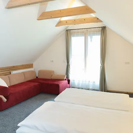 Kellerstoeckl In Kloech - Presshaus Appartamento Klochberg